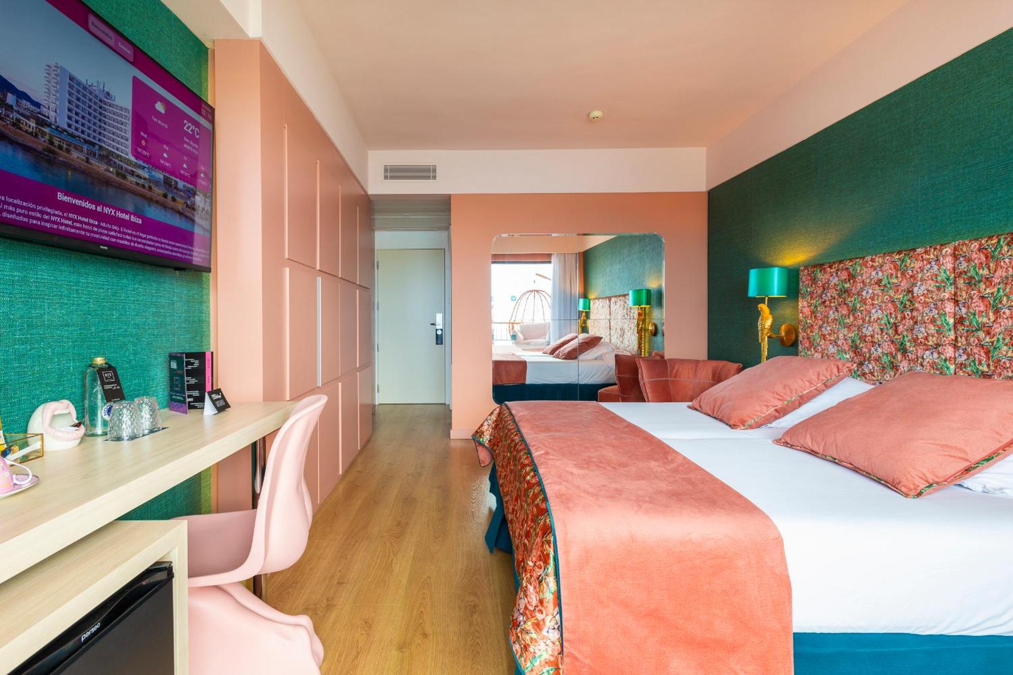 Nyx Hotel Ibiza By Leonardo Hotels-Adults Only Sant Antoni de Portmany Екстериор снимка