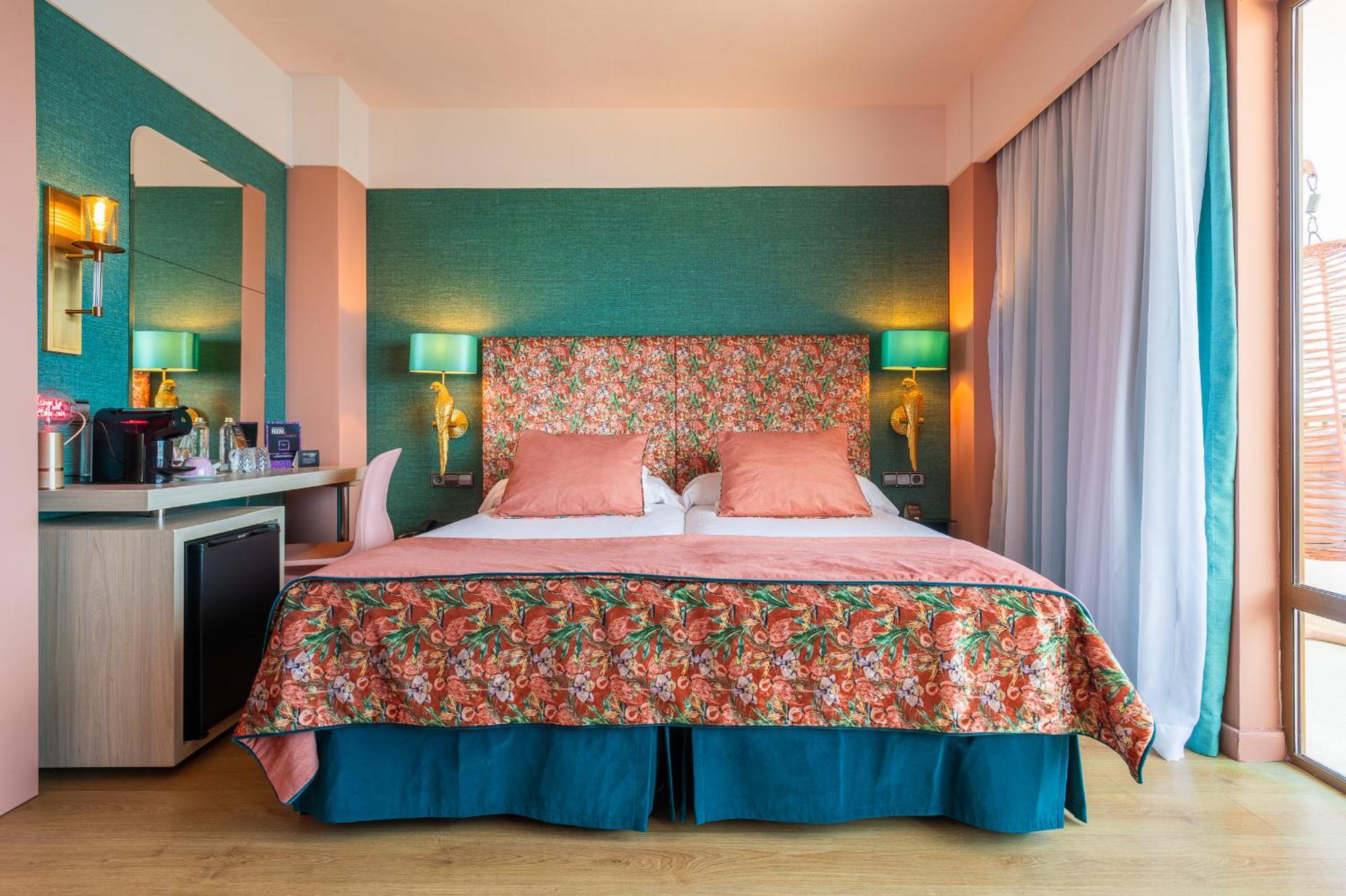 Nyx Hotel Ibiza By Leonardo Hotels-Adults Only Sant Antoni de Portmany Екстериор снимка